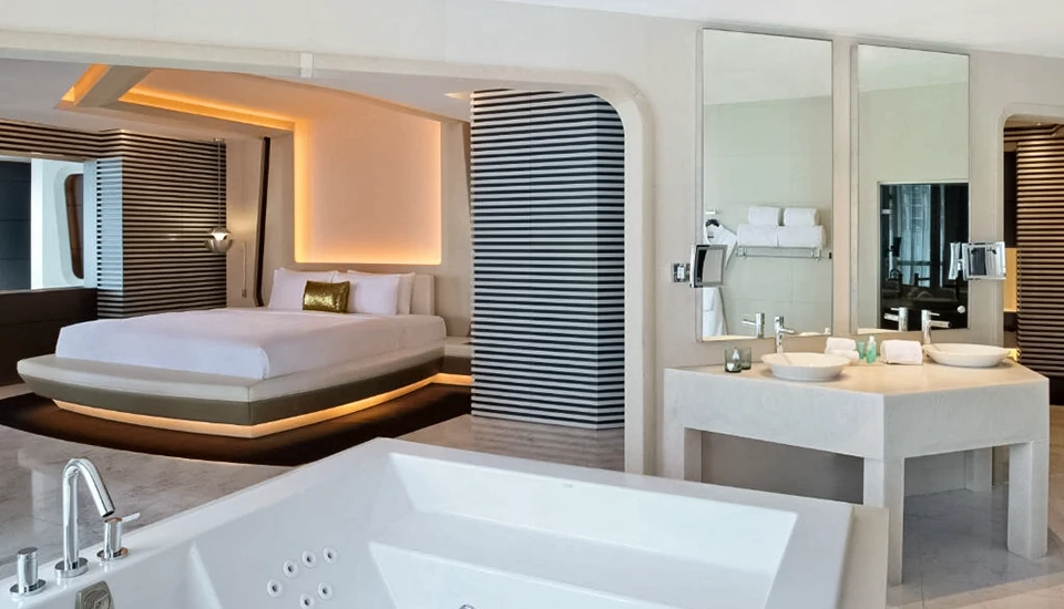 وی هتل دبی کیوریو کالکشن با هیلتون